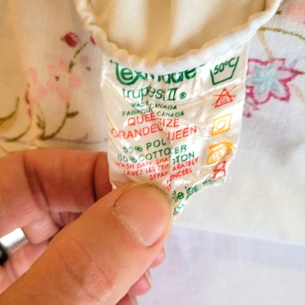 SOLD - VINTAGE Queen Sz 7pc Bedding Set - Picture 13 of 15
